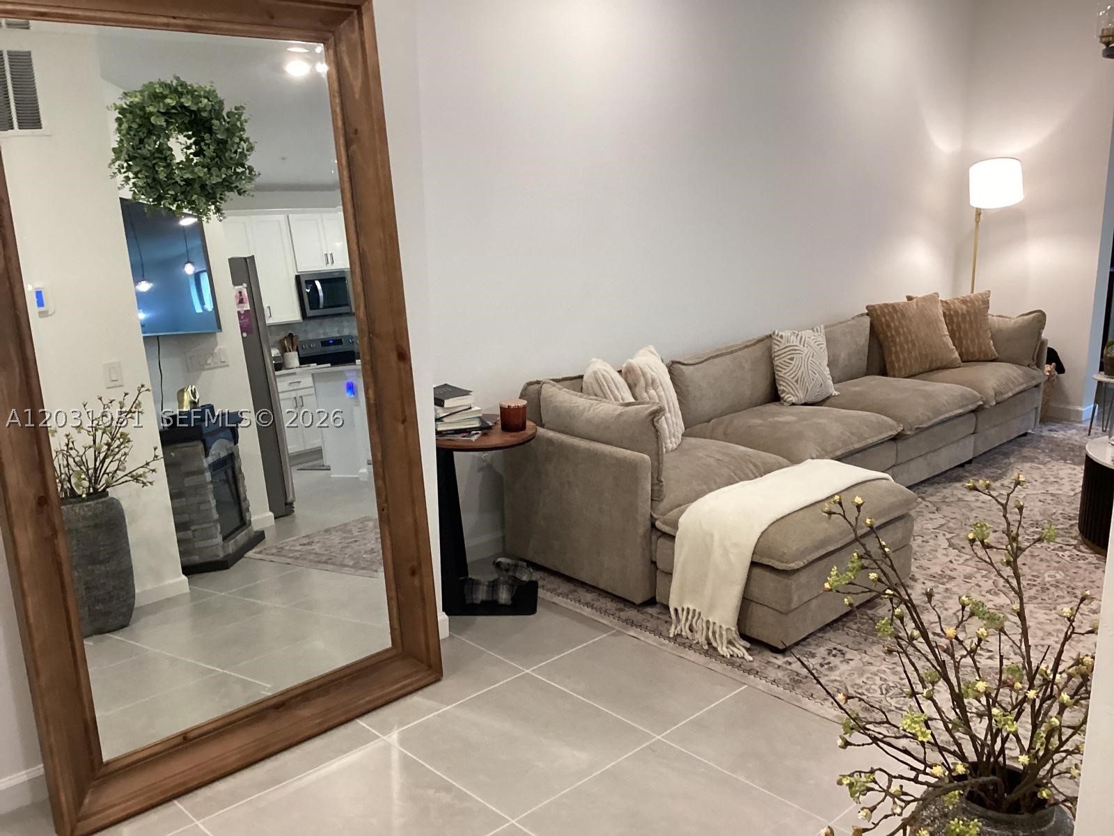 484742 - MAYFLOWER WAY SEC - Residential Lease
