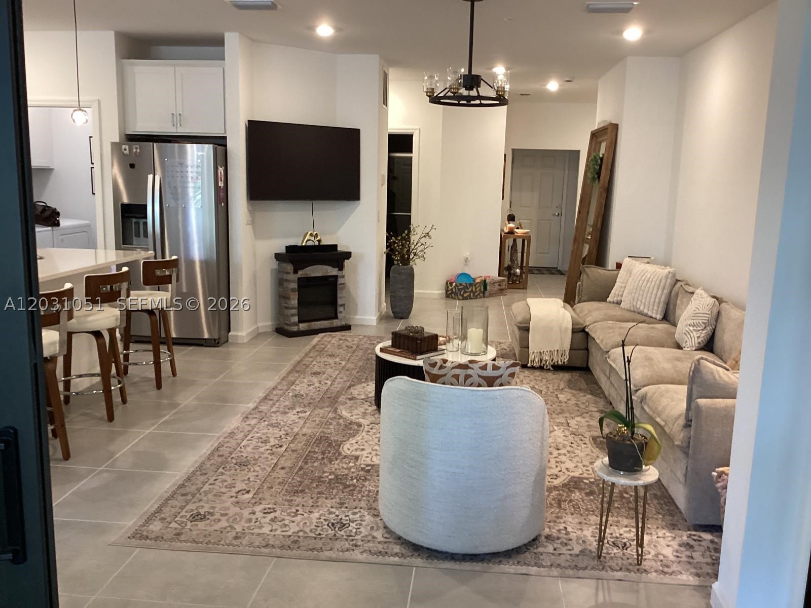 484742 - MAYFLOWER WAY SEC - Residential Lease