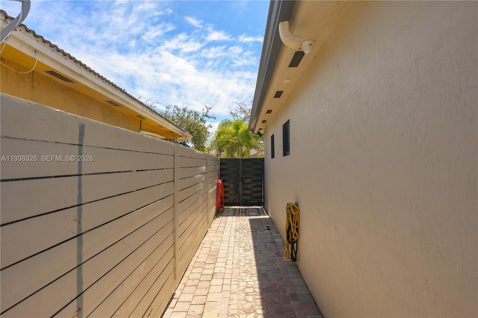 ROYAL GARDEN ESTATES - Residential