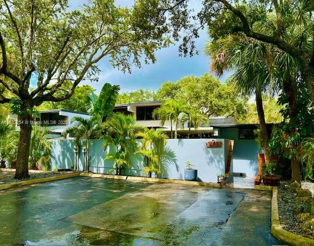 MIAMI LAKES WINDMILL GATE - Residential