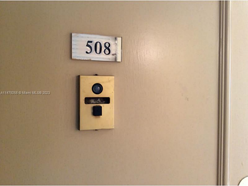 ADMIRALS PORT CONDO EAST - Residential