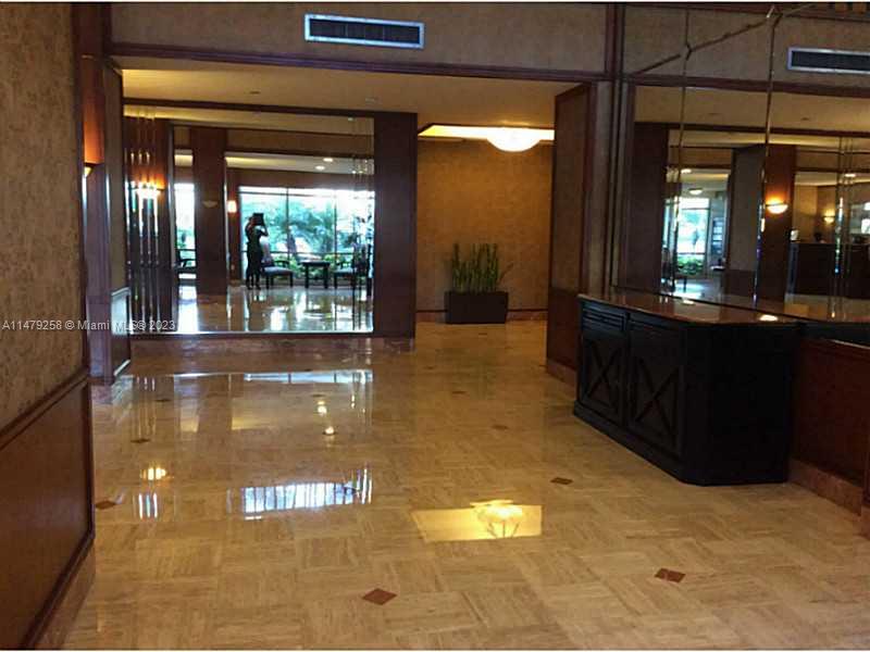 ADMIRALS PORT CONDO EAST - Residential
