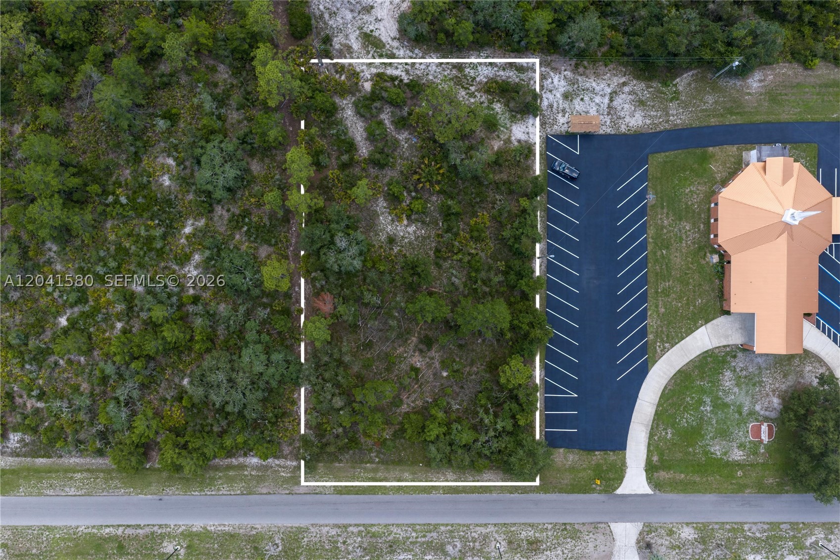 Build your dream home on this 0.53-acre lot on Park Ave in Indian Lake Estates, FL 33855 (PID: 30-31-04-994100-032528). Located in a peaceful community known for golf, fishing, boating, and natural surroundings, this property provides plenty of space for a custom home and outdoor living. Utilities in the area typically include private well water, a septic system, and electric service. Conveniently located near Lake Weohyakapka (Lake Walk-in-Water), a renowned freshwater fishing destination. Great opportunity for future development or investment. Buyer to verify zoning, utilities, environmental conditions, and building requirements.