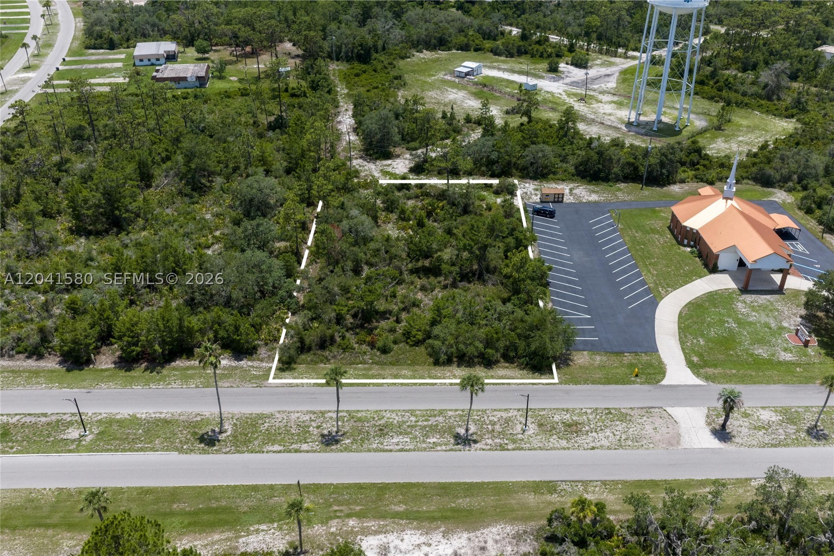 INDIAN LAKE ESTATES - Land