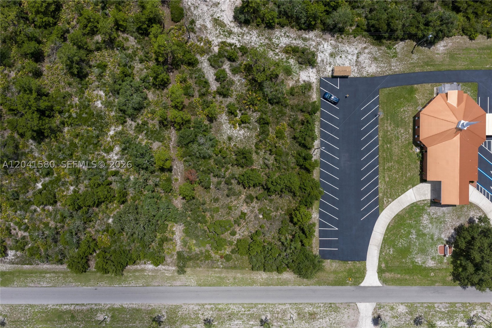 INDIAN LAKE ESTATES - Land