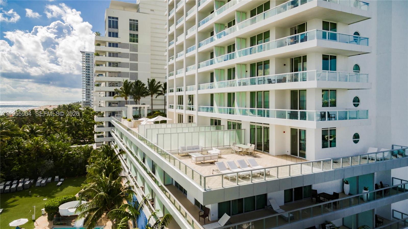 FONTAINEBLEAU III - Residential