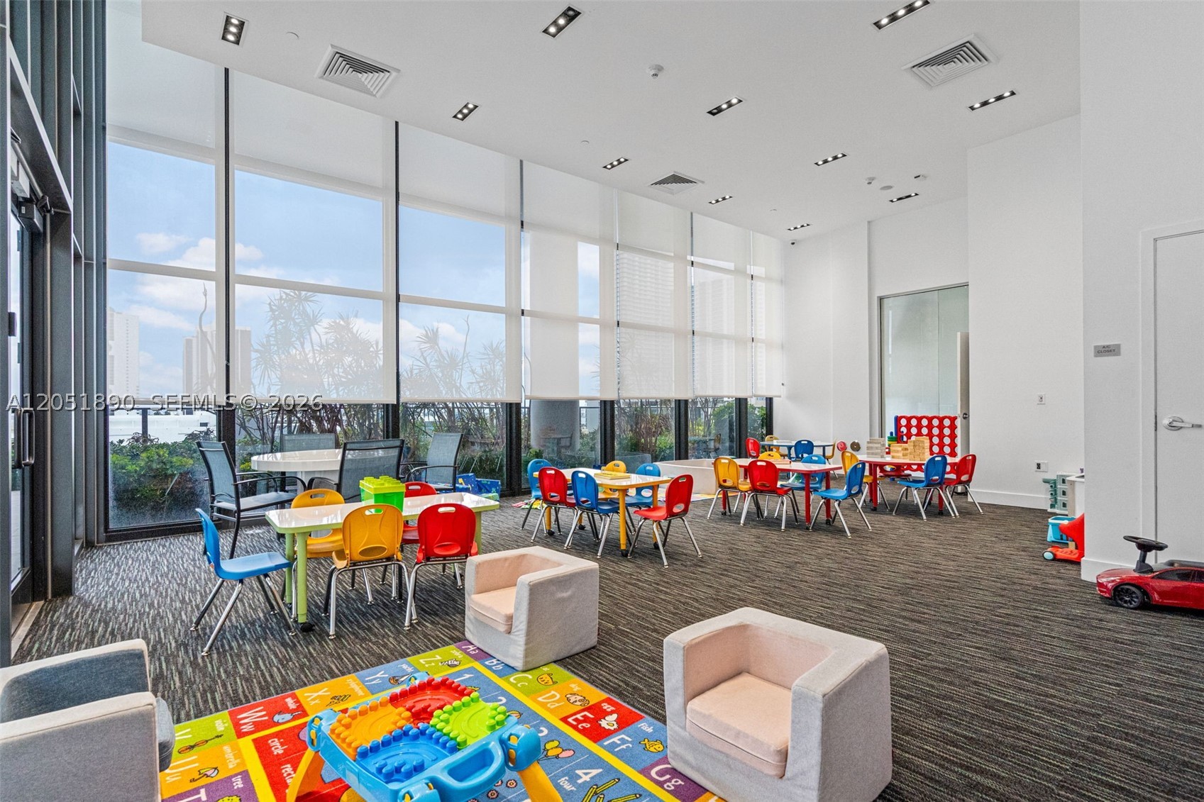 CANVAS CONDO - Residential Lease