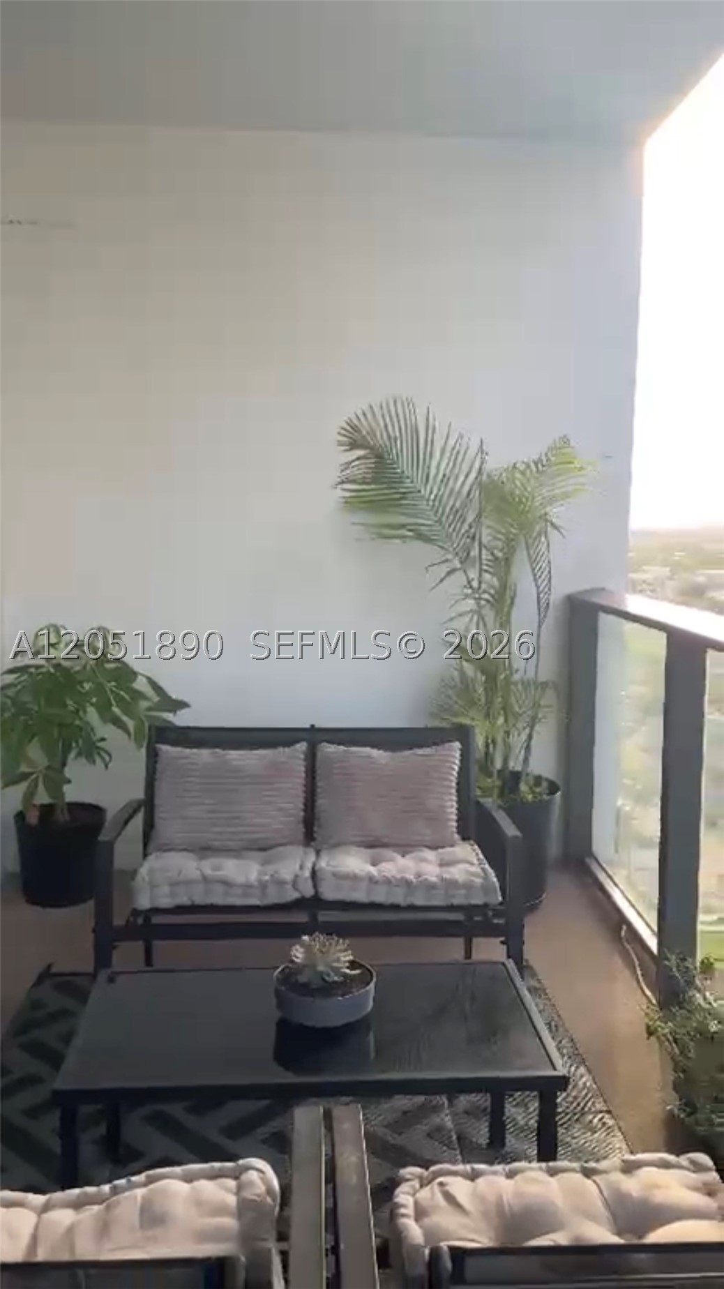 CANVAS CONDO - Residential Lease
