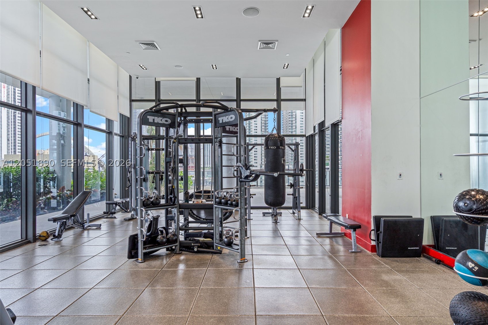 CANVAS CONDO - Residential Lease