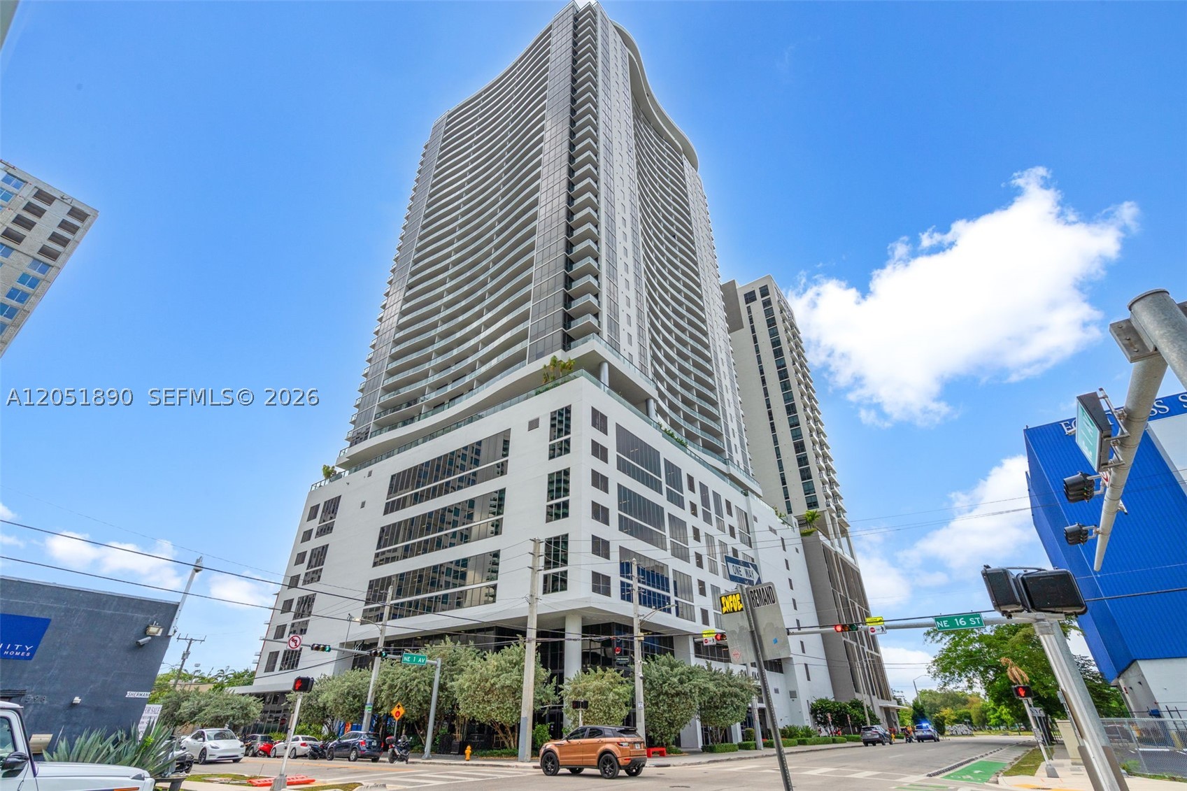 CANVAS CONDO - Residential Lease