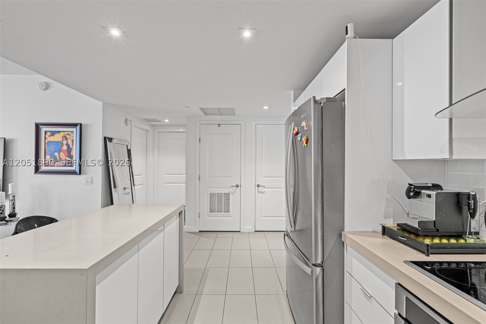 CANVAS CONDO - Residential Lease