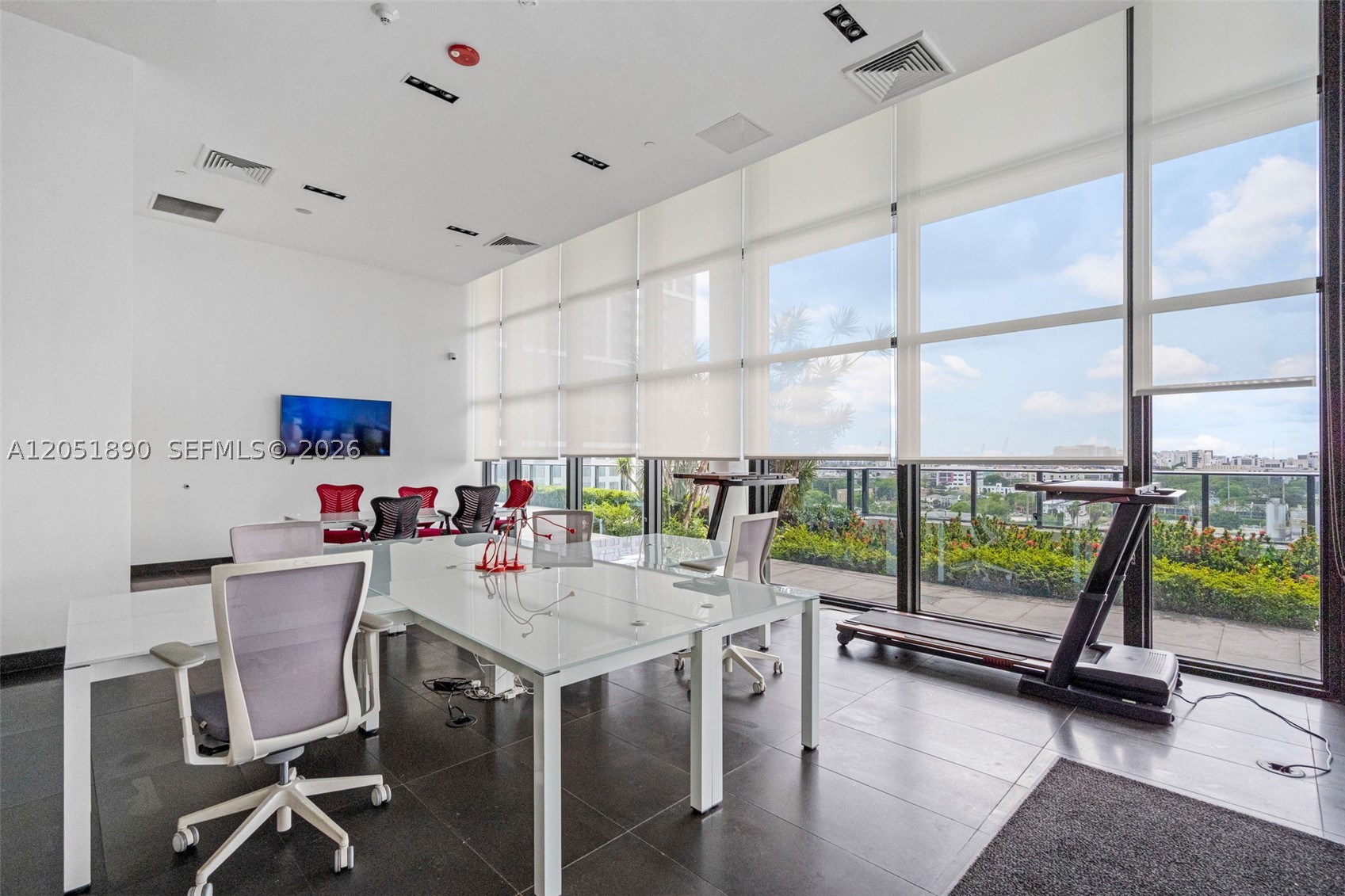 CANVAS CONDO - Residential Lease