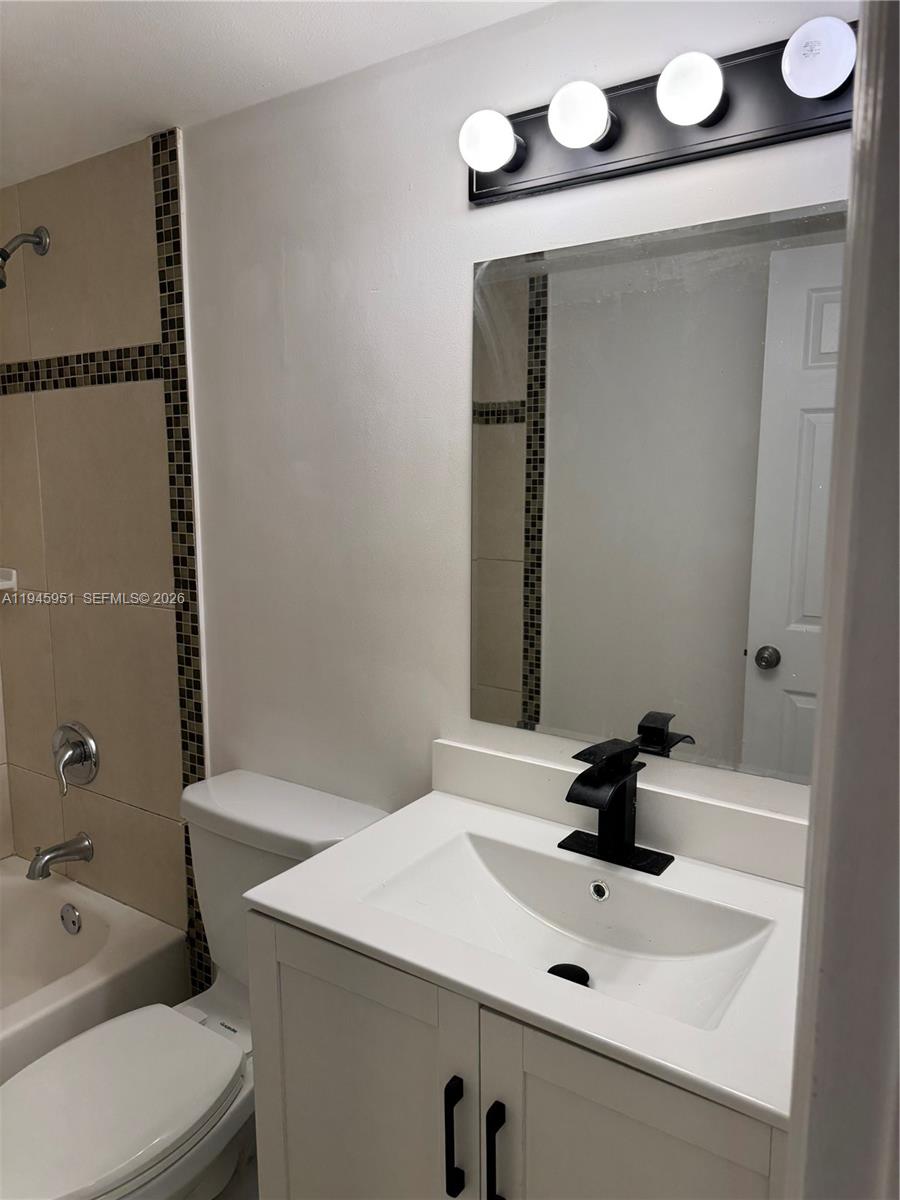 CONDO 2 OF SABAL PALM CON - Residential