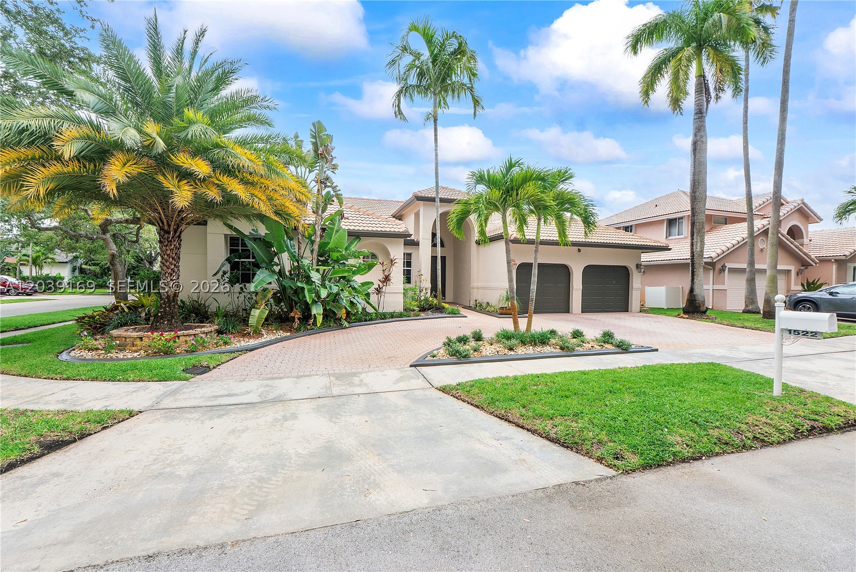 Malibu Pointe - Residential
