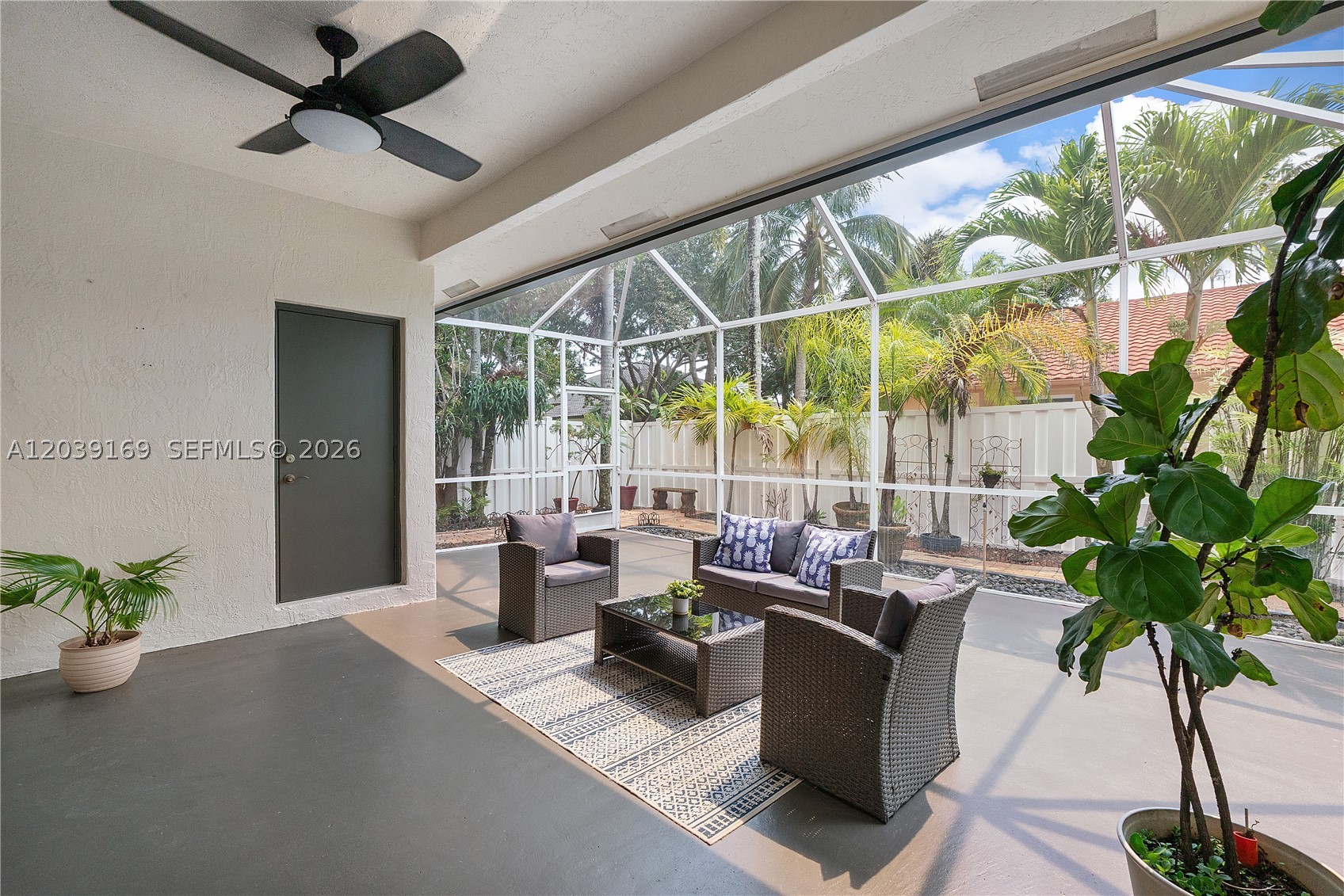 Malibu Pointe - Residential