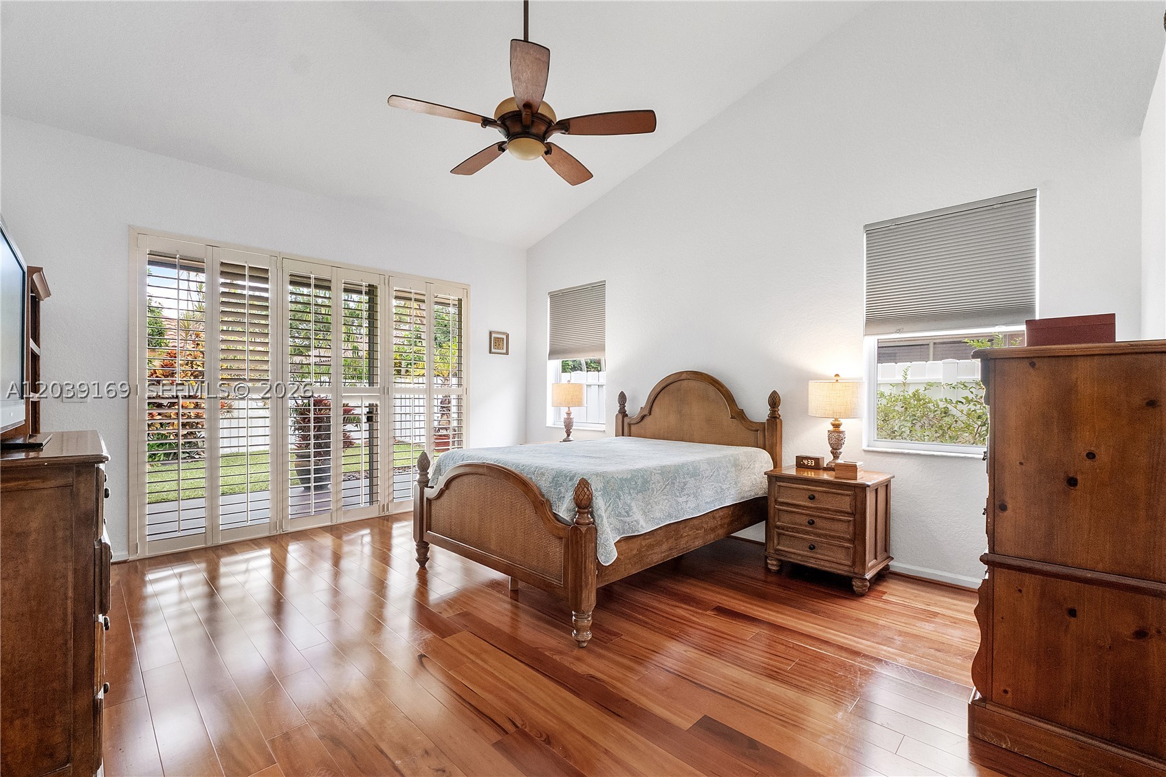 Malibu Pointe - Residential