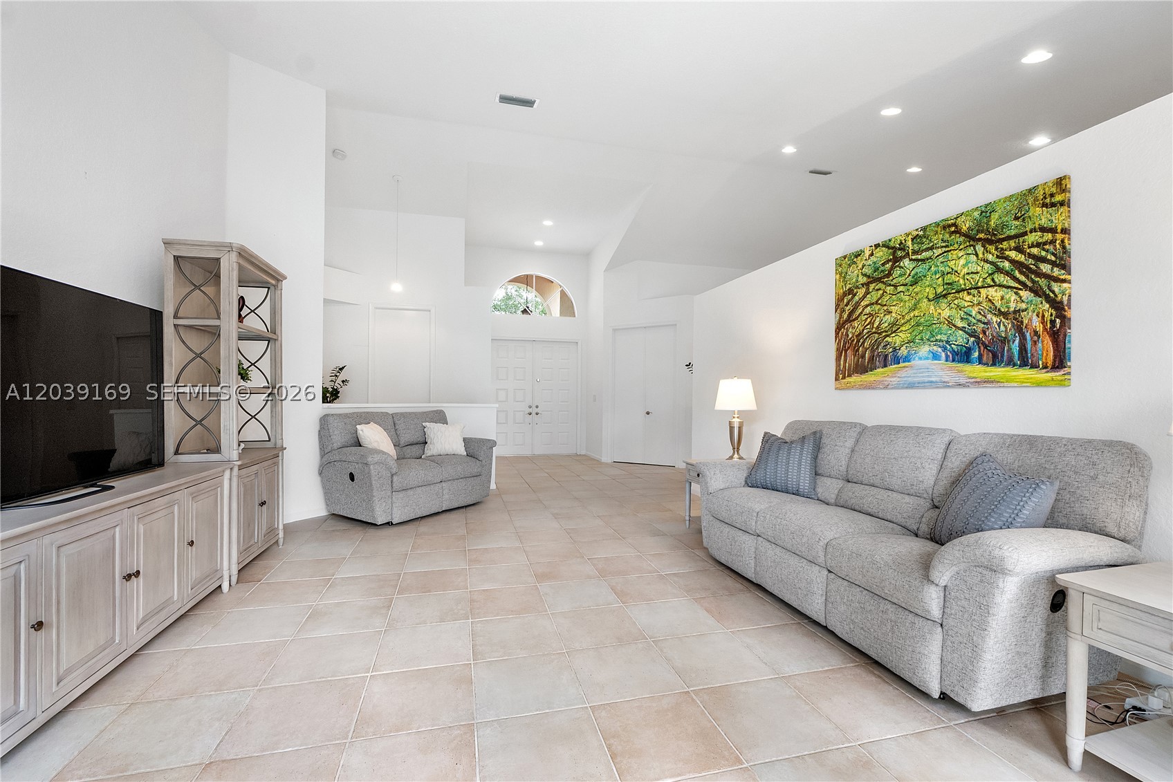Malibu Pointe - Residential