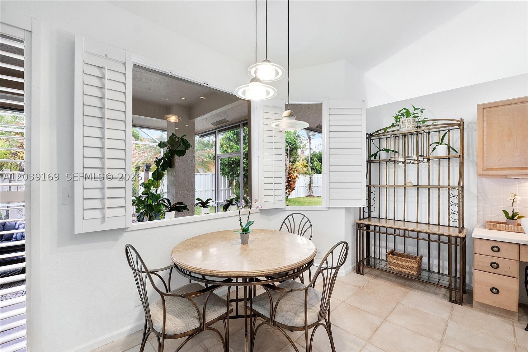 Malibu Pointe - Residential