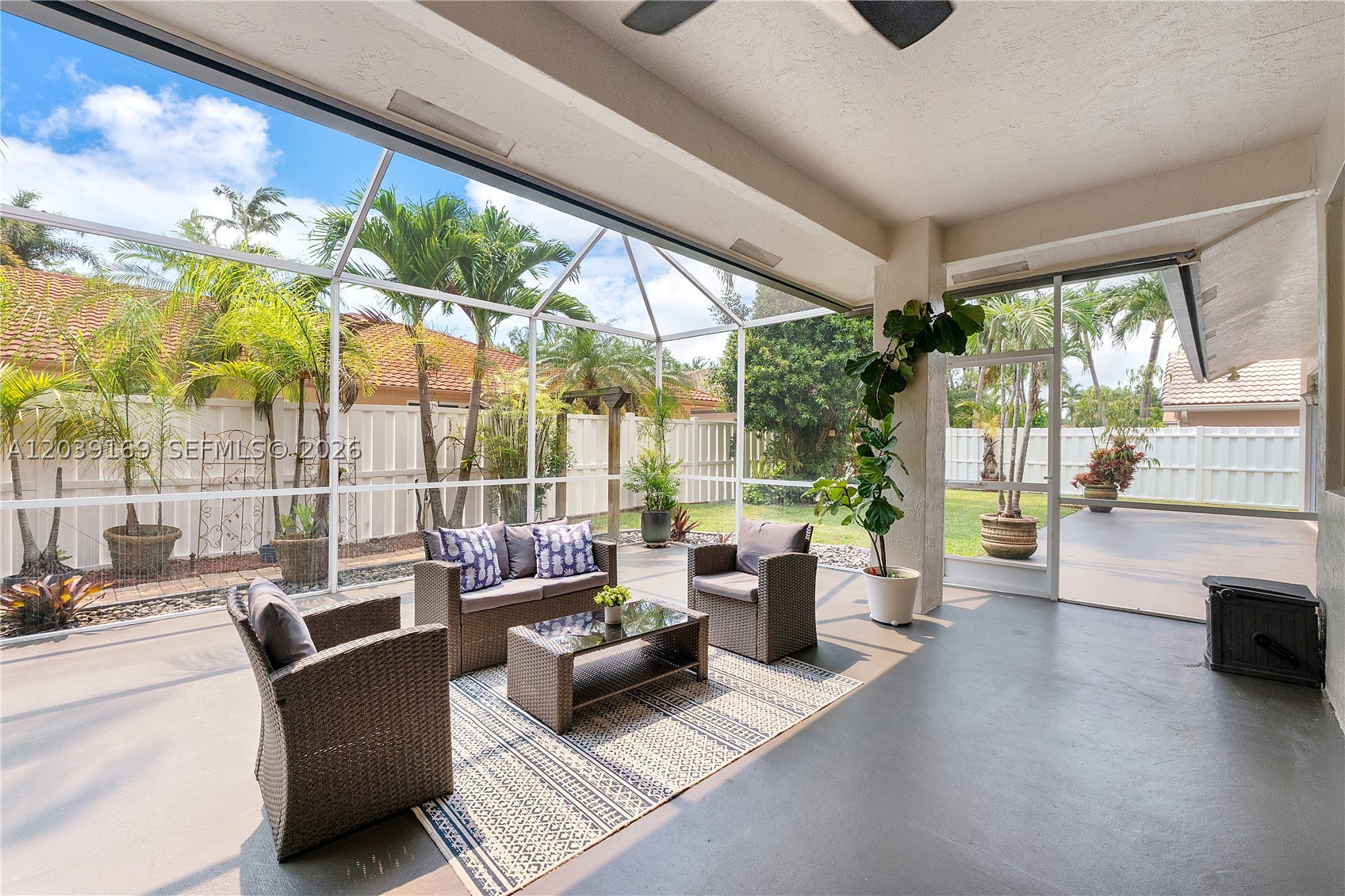 Malibu Pointe - Residential