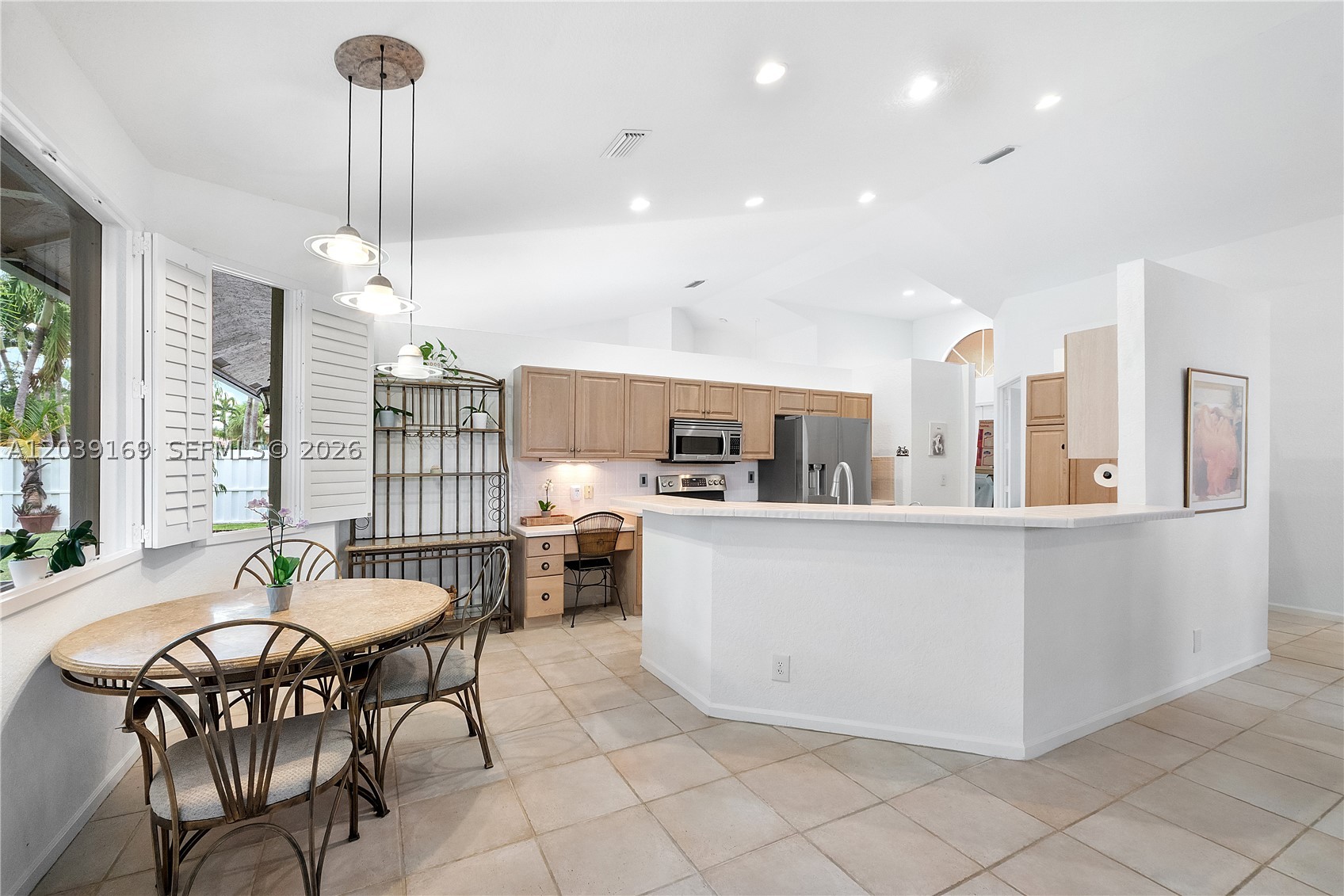 Malibu Pointe - Residential