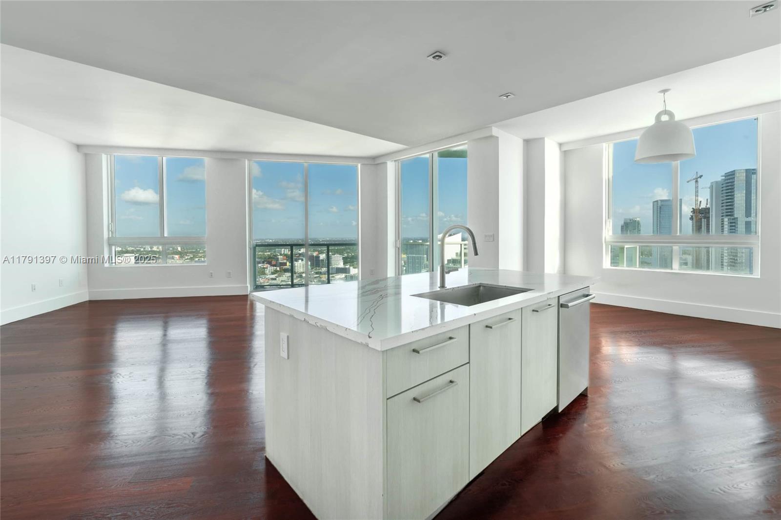 QUANTUM ON THE BAY CONDO - Residential Lease