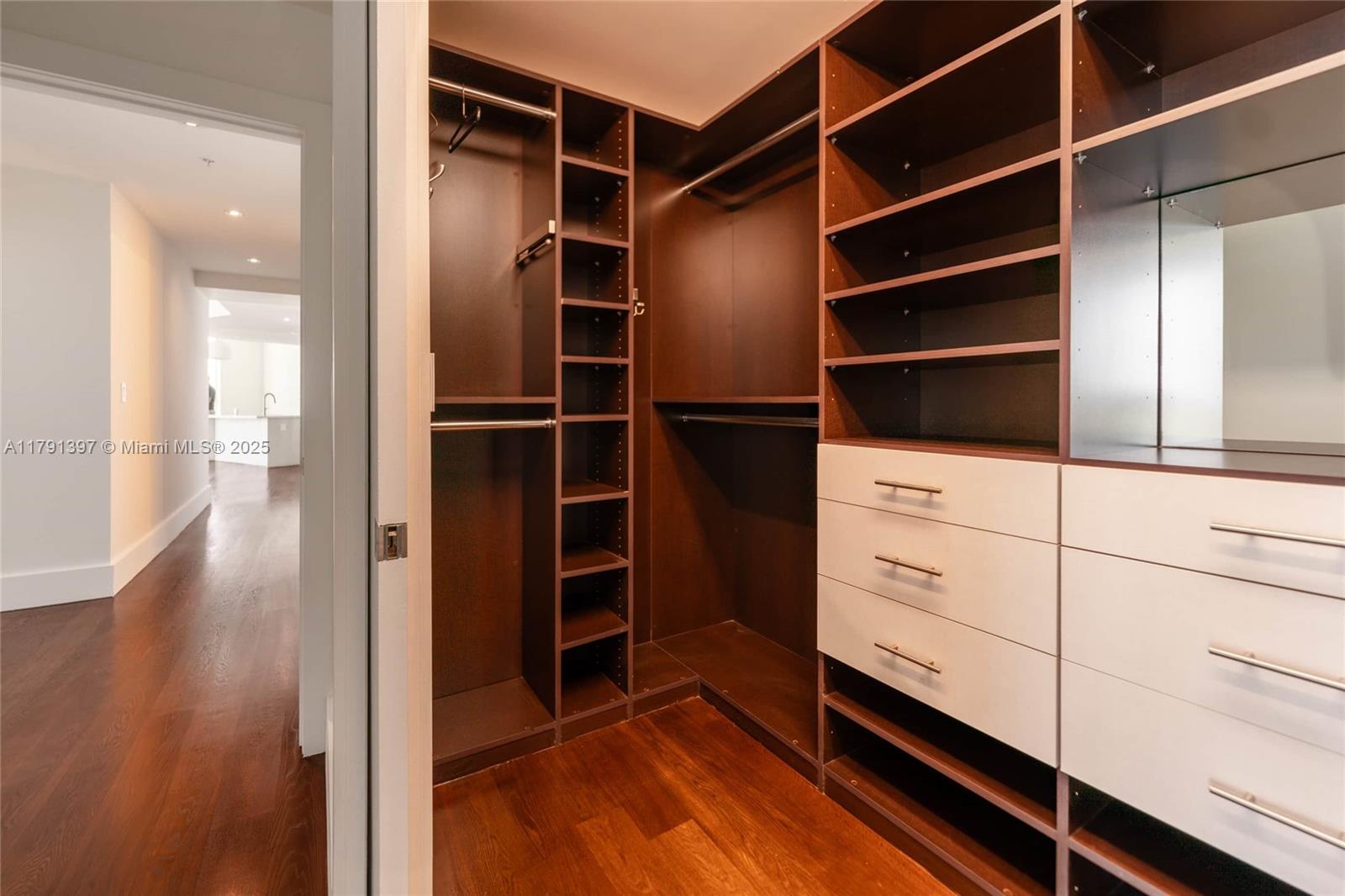 QUANTUM ON THE BAY CONDO - Residential Lease