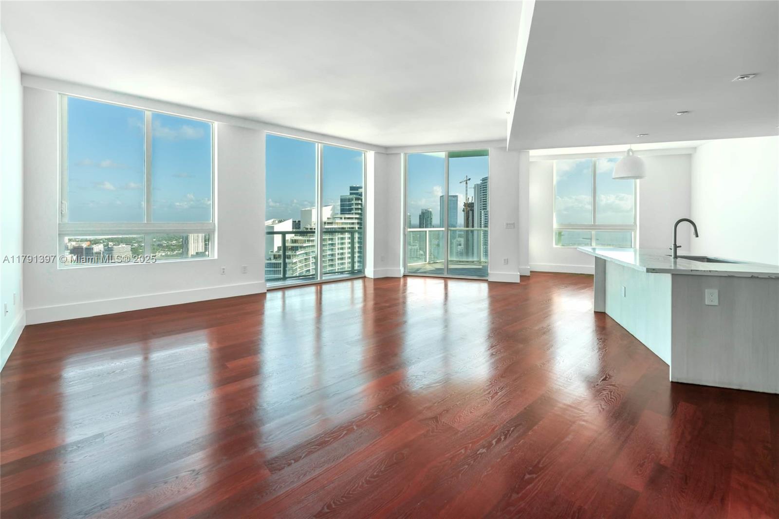 QUANTUM ON THE BAY CONDO - Residential Lease