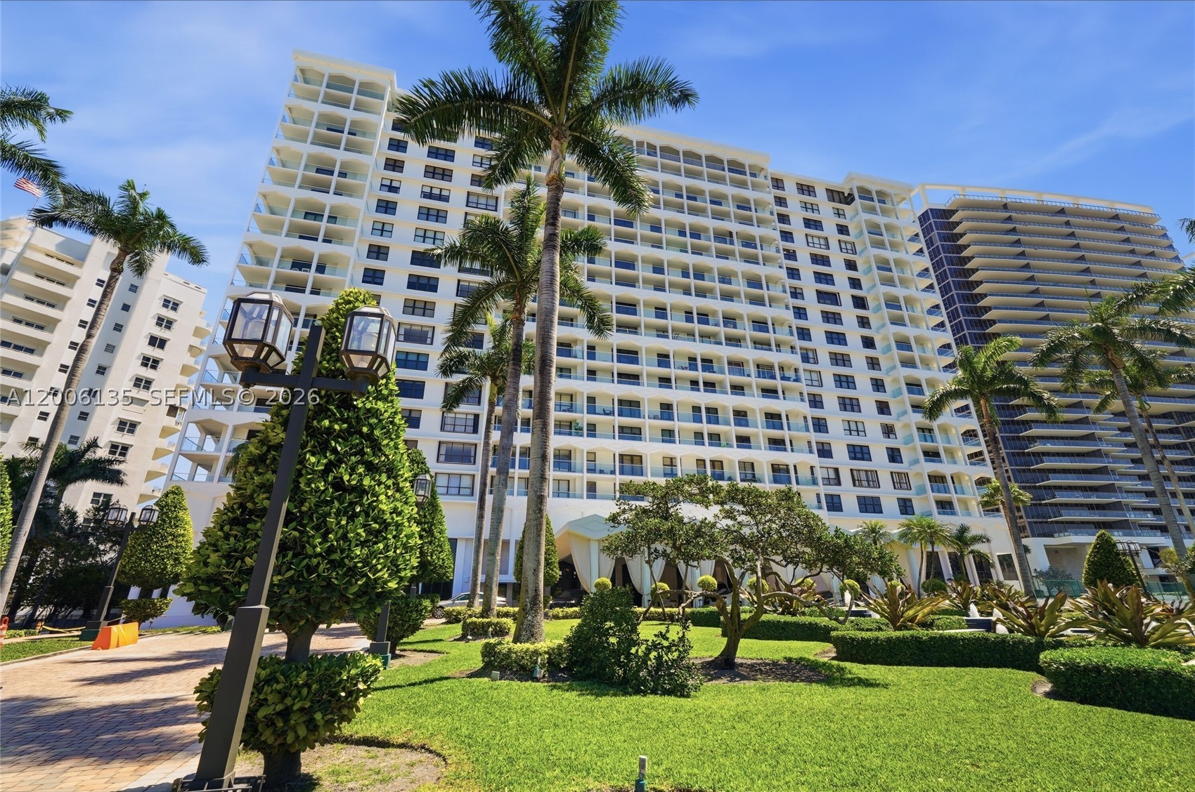 BALMORAL CONDO - Residential
