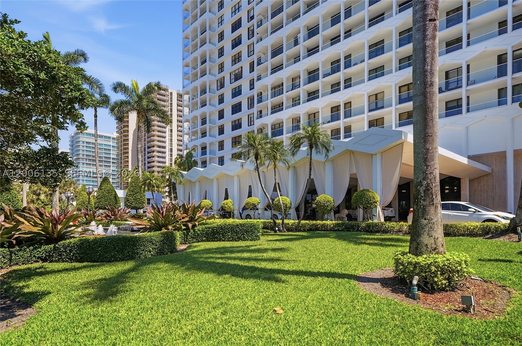 BALMORAL CONDO - Residential
