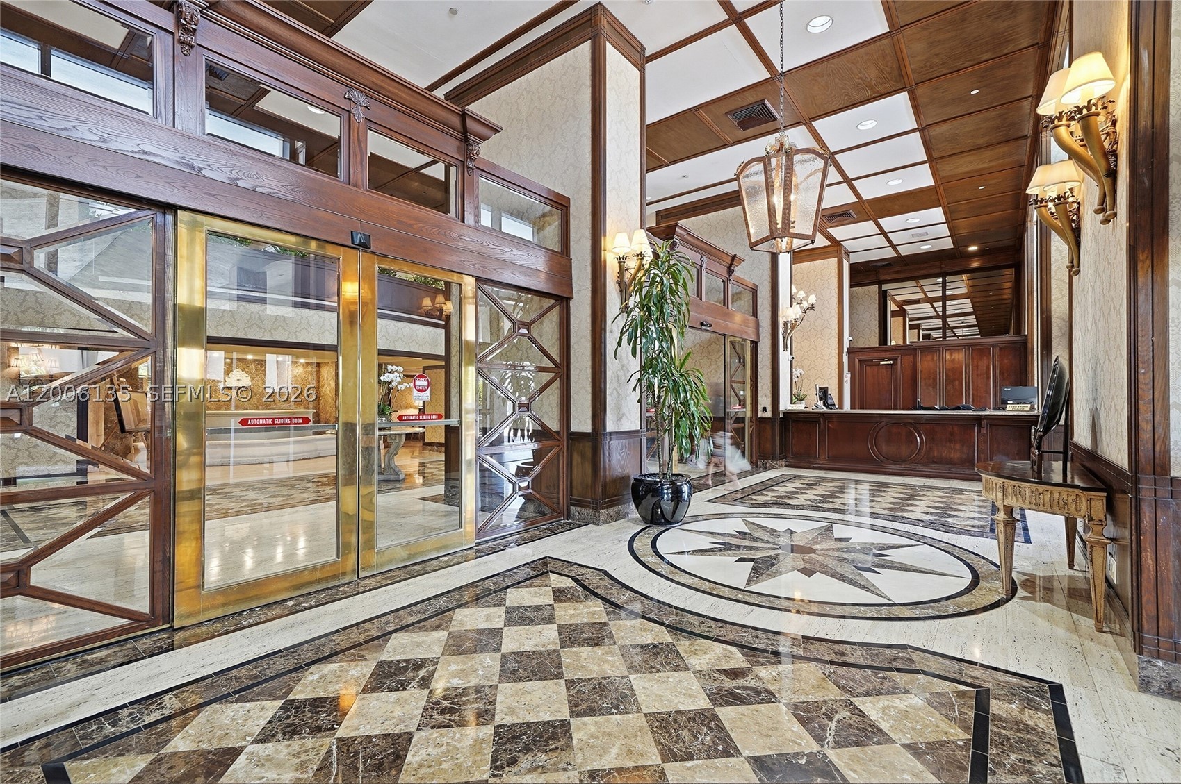 BALMORAL CONDO - Residential