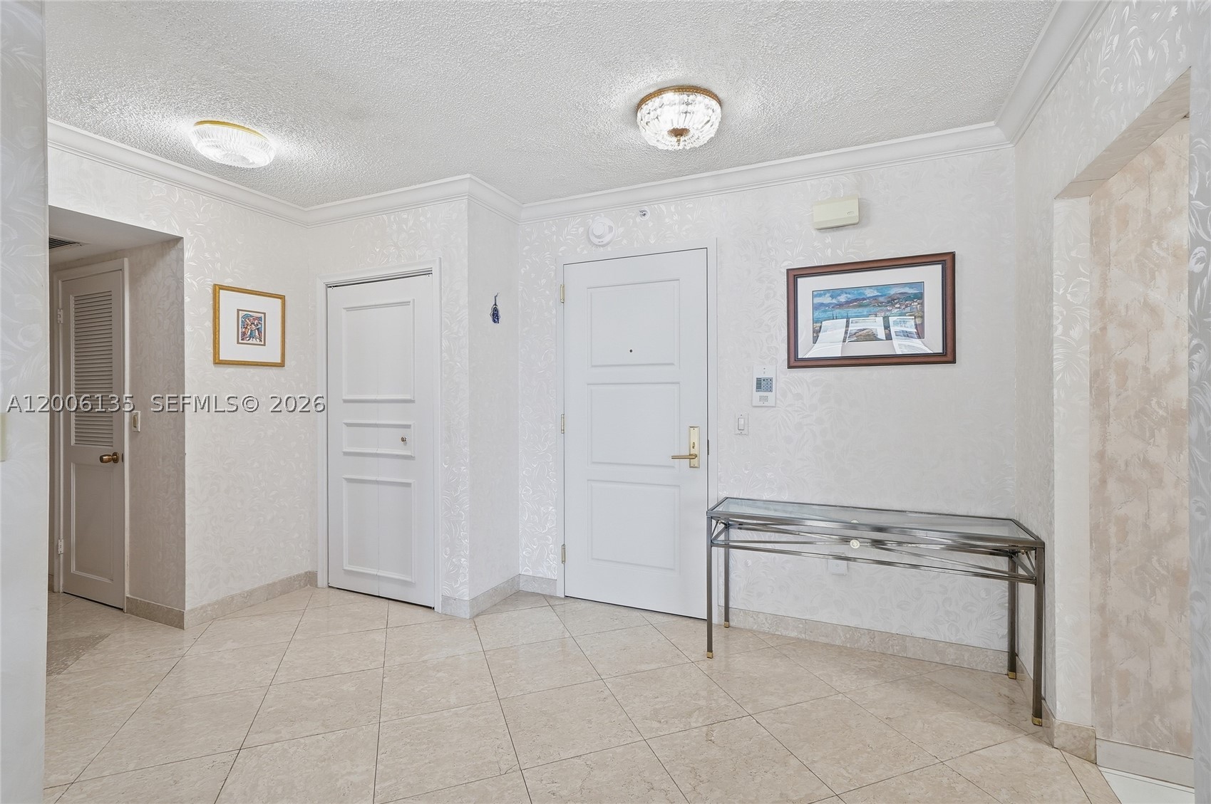 BALMORAL CONDO - Residential