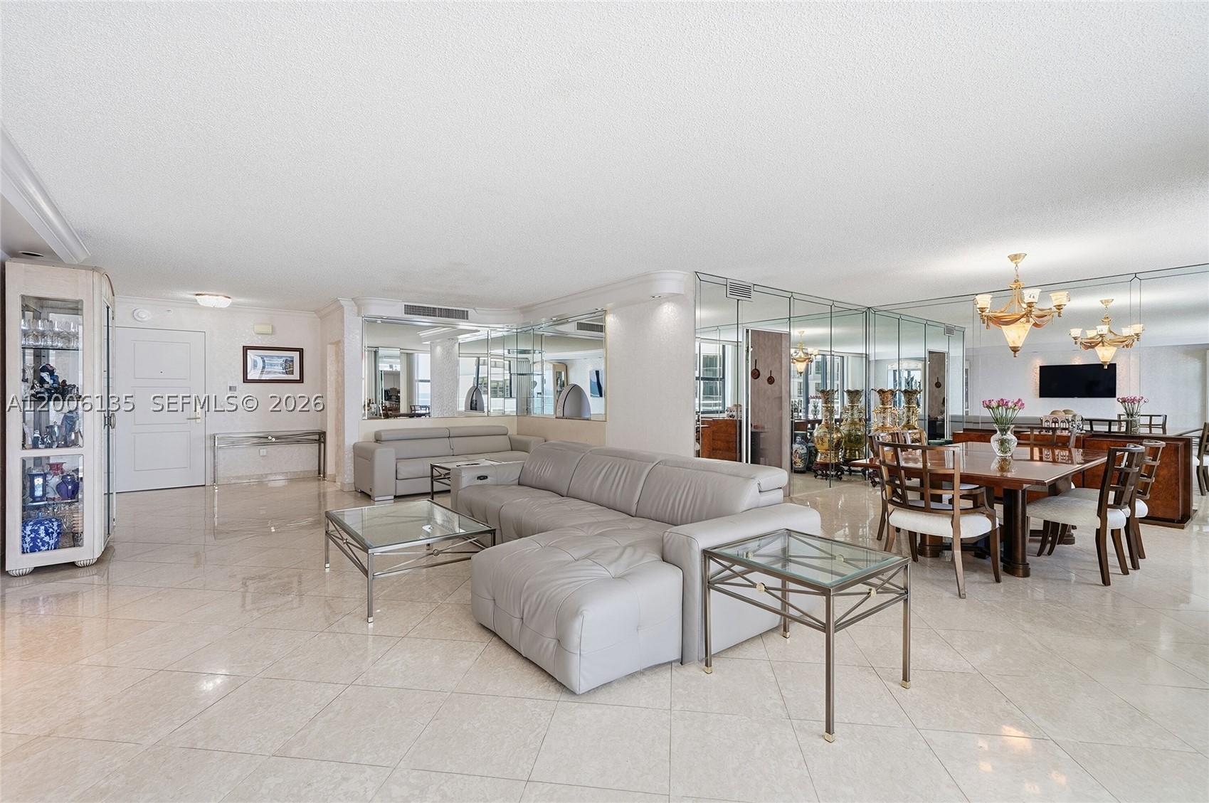 BALMORAL CONDO - Residential