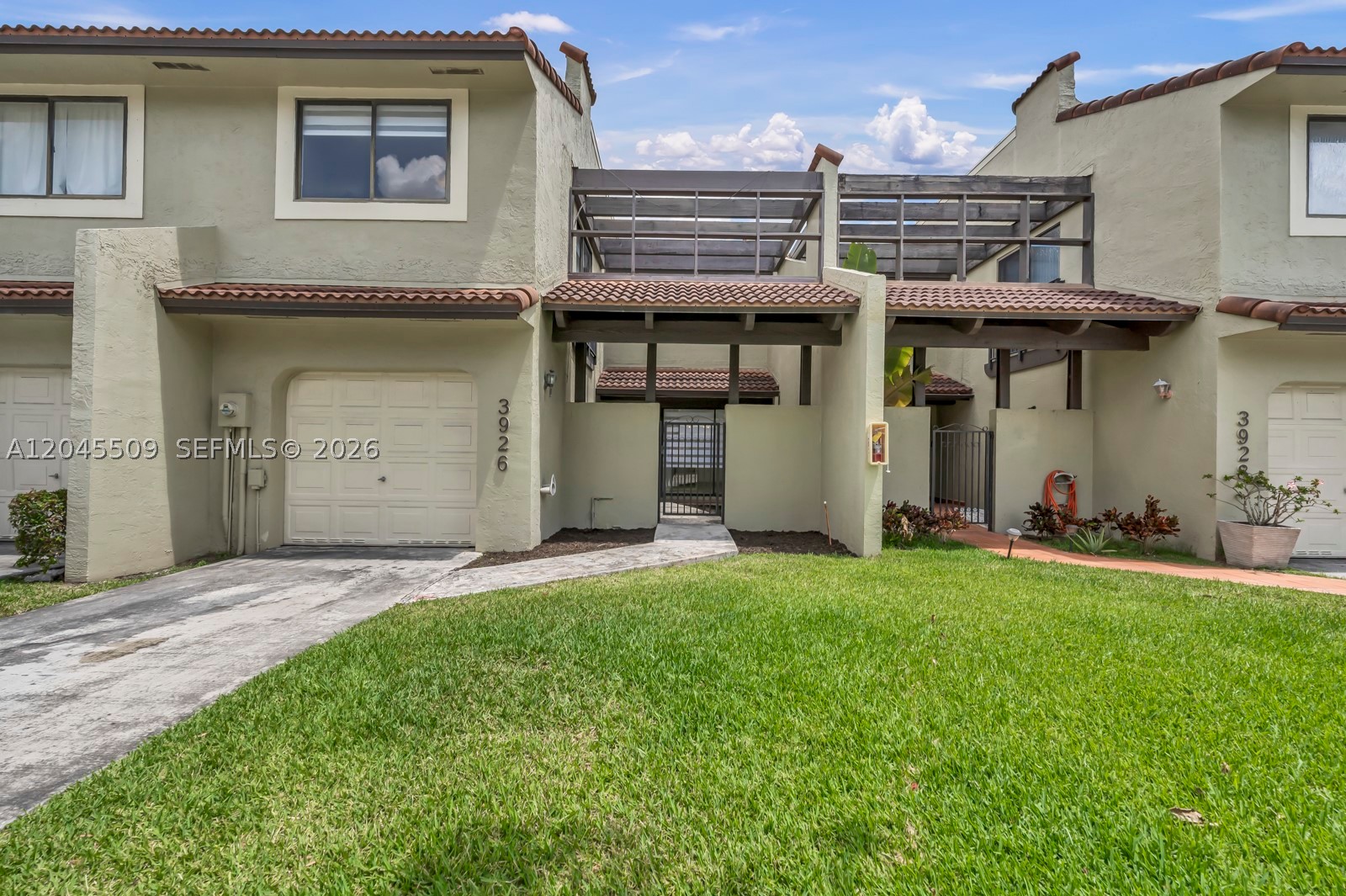 COSTA DEL SOL CONDO J - Residential Lease