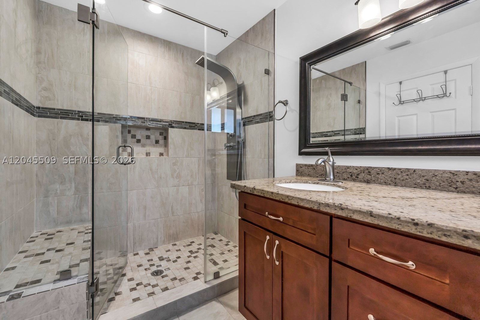 COSTA DEL SOL CONDO J - Residential Lease