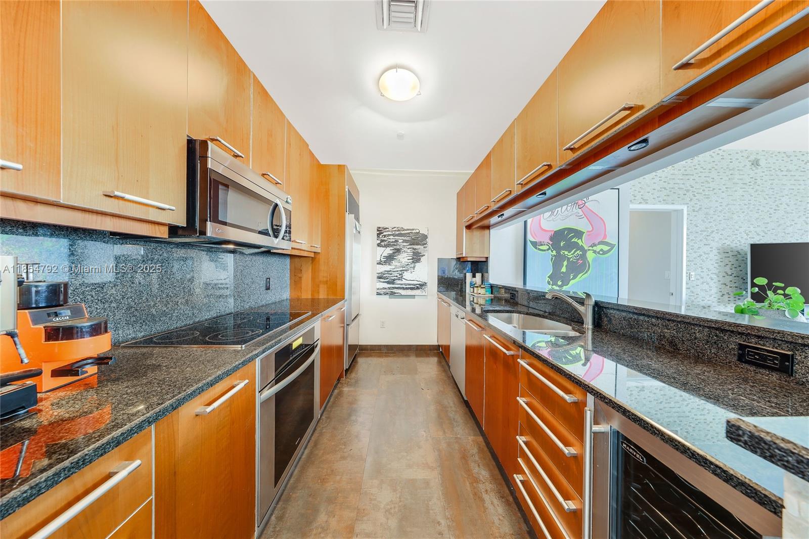 CARBONELL CONDO - Residential