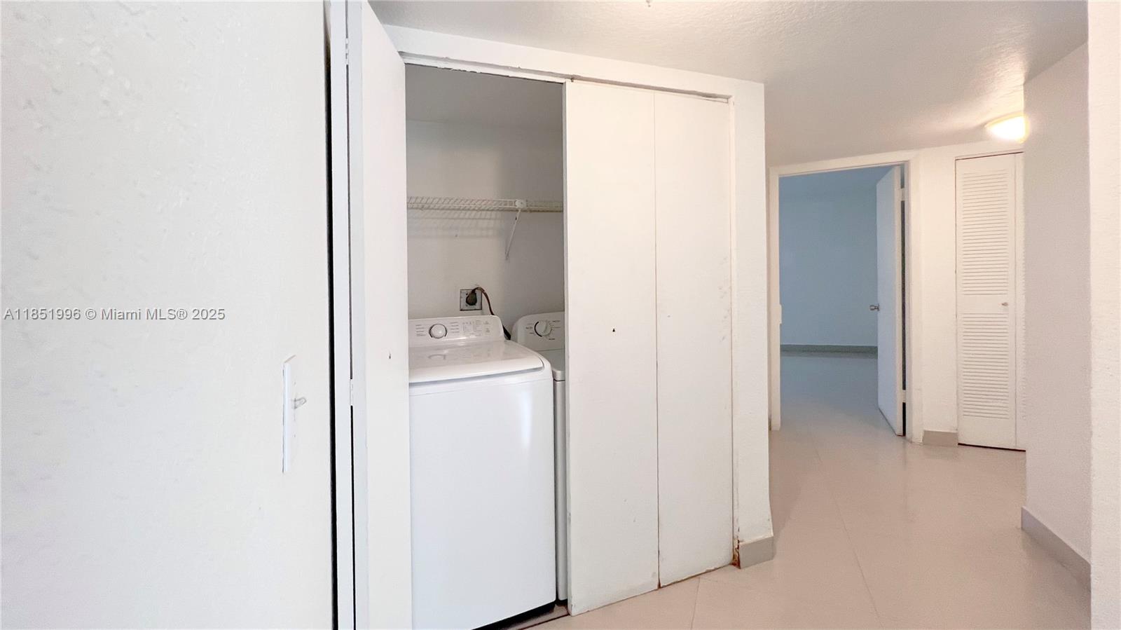 LAS VISTAS AT DORAL CONDO - Residential