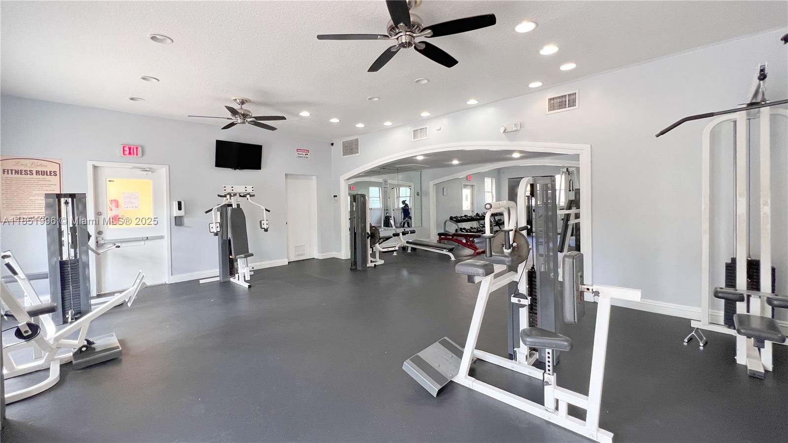 LAS VISTAS AT DORAL CONDO - Residential