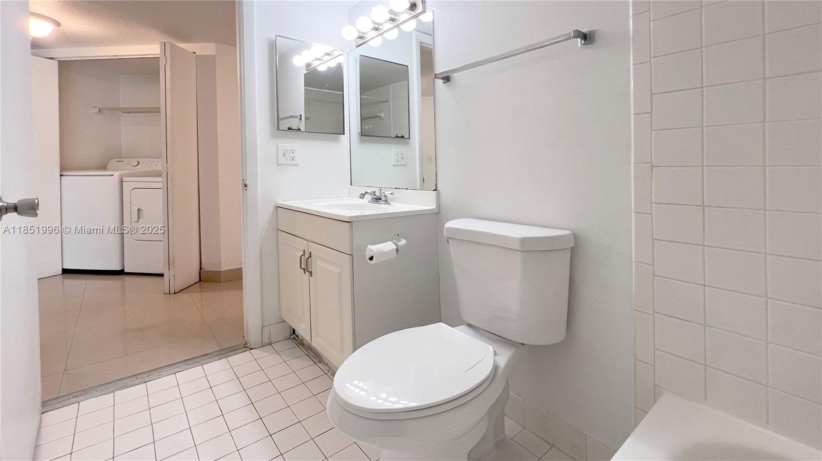 LAS VISTAS AT DORAL CONDO - Residential