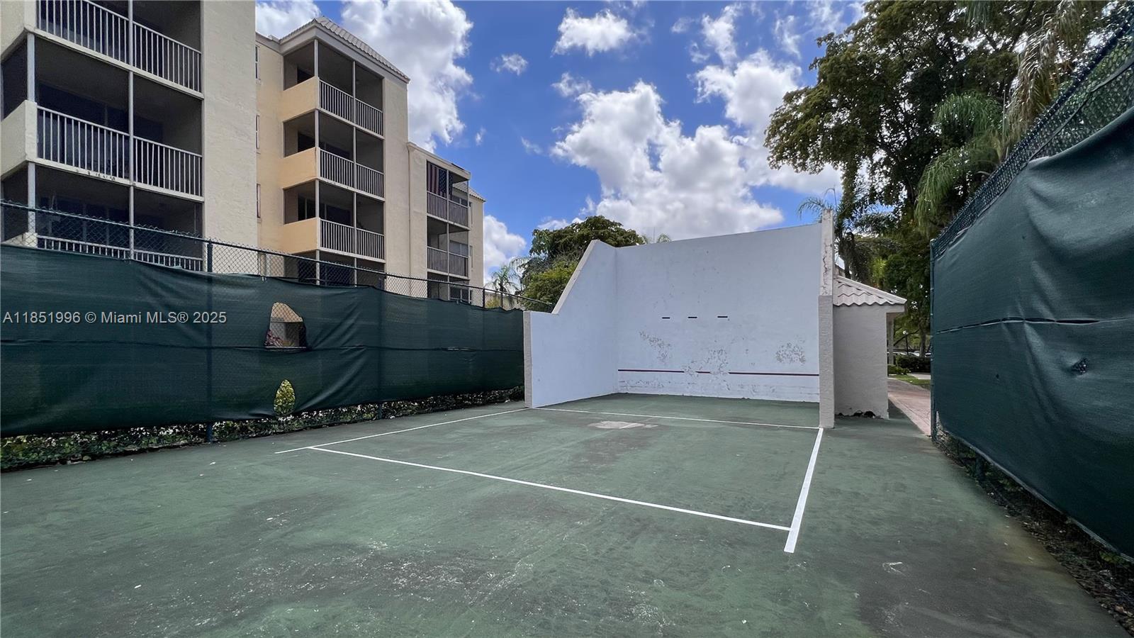 LAS VISTAS AT DORAL CONDO - Residential