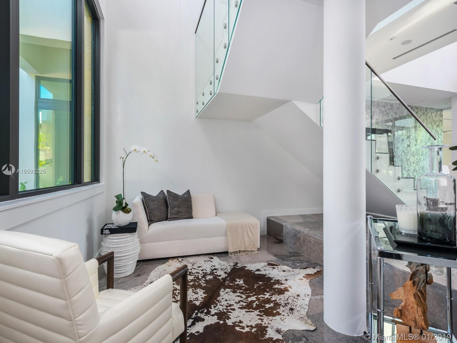Pinecrest - Residential