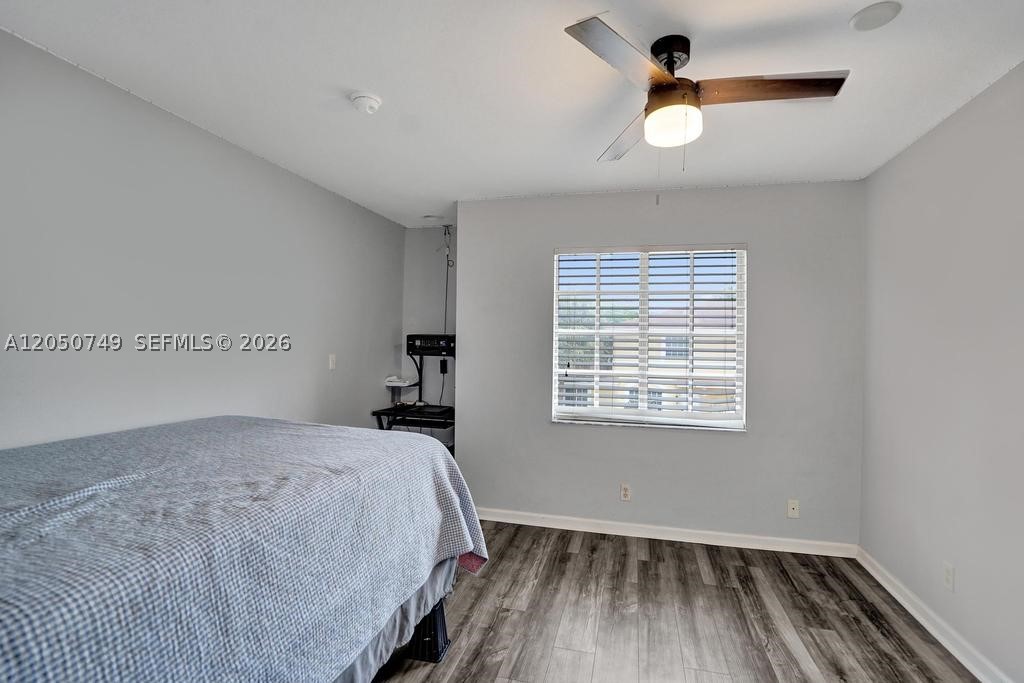 HAMPTONS OF NORTH LAUDERD - Residential