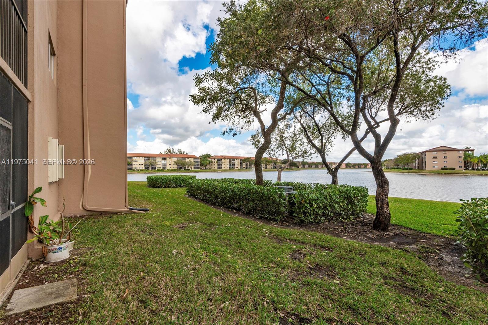 SUFFOLK AT CENTURY VILLAG - Residential