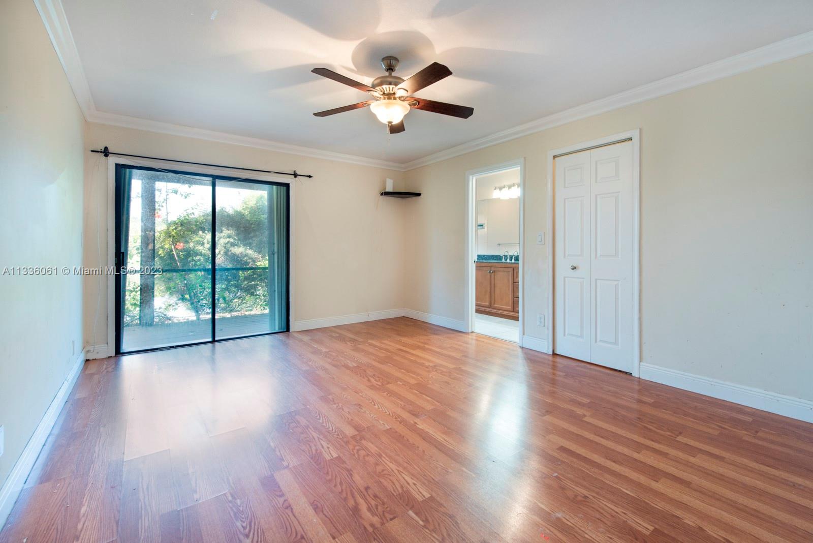 BANYAN LAKES - Residential
