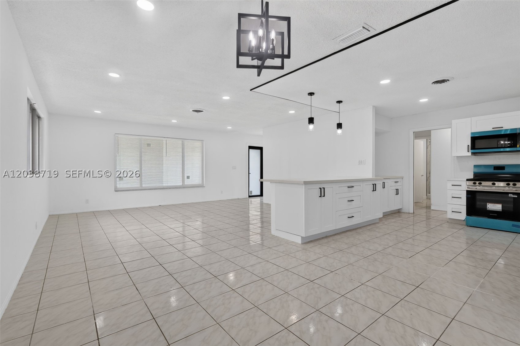 DANIA HOMESITES - Residential