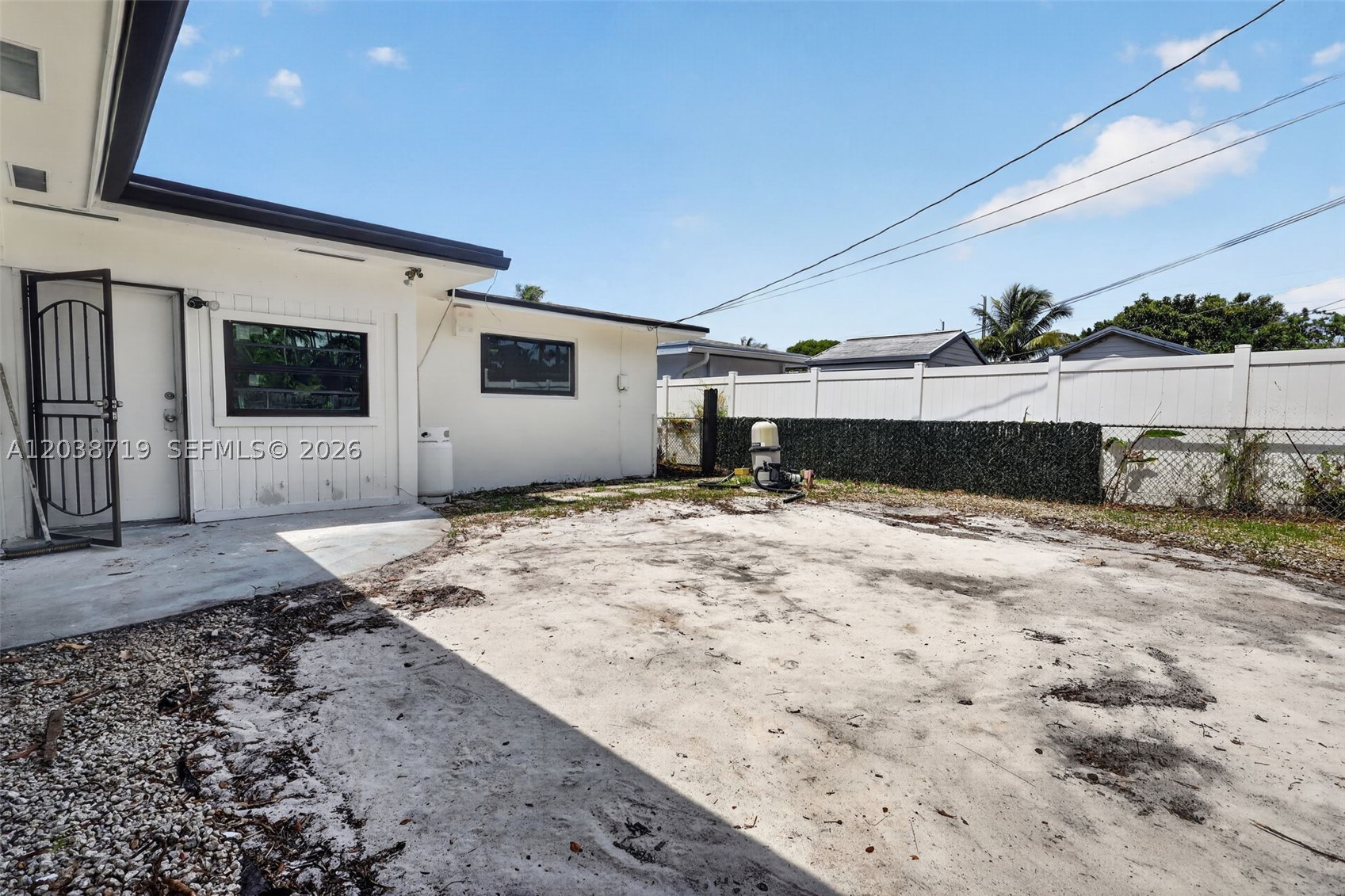 DANIA HOMESITES - Residential