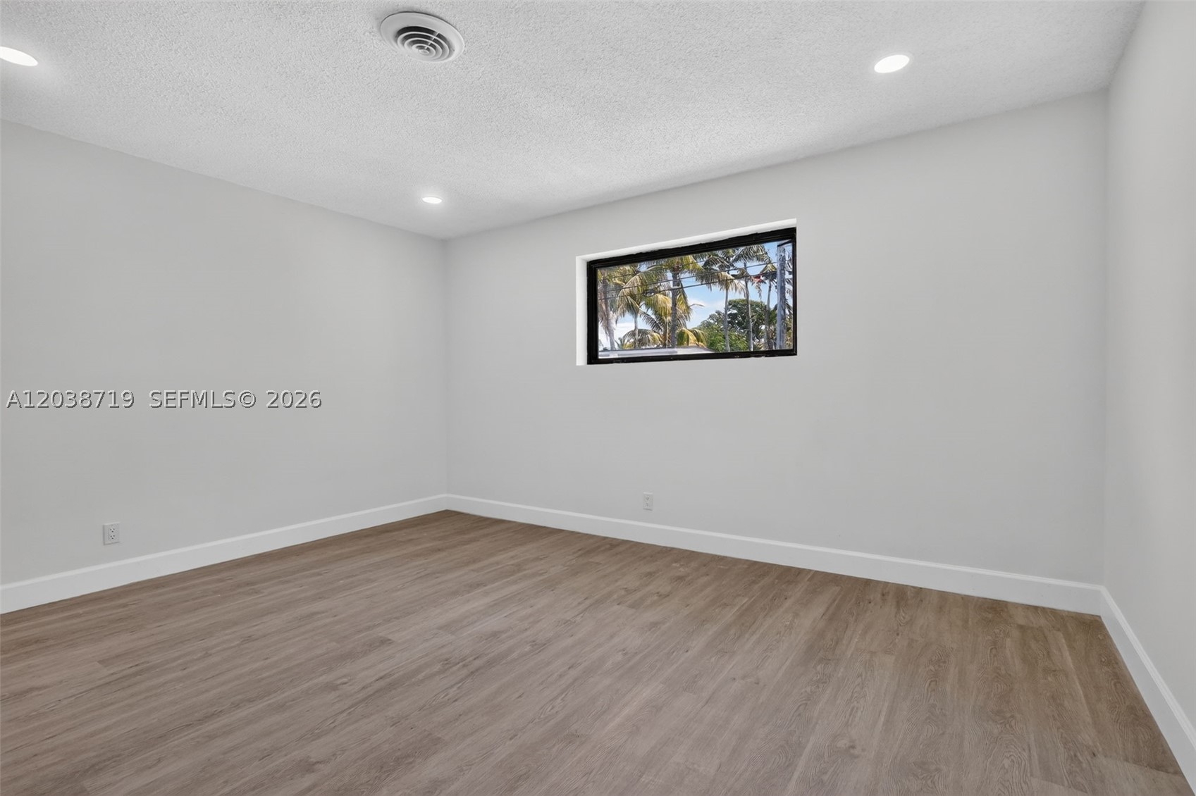 DANIA HOMESITES - Residential