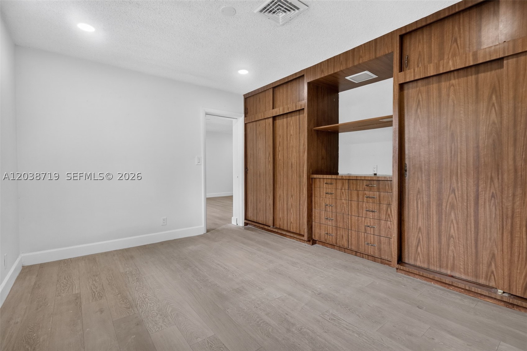 DANIA HOMESITES - Residential