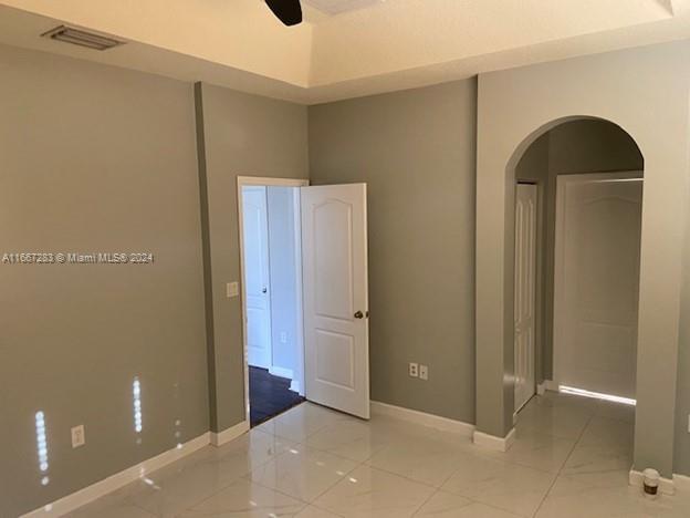 EMERALD ISLES - Residential Lease