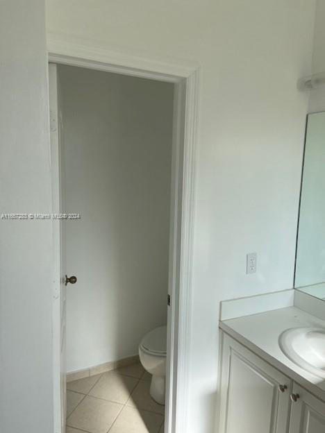 EMERALD ISLES - Residential Lease