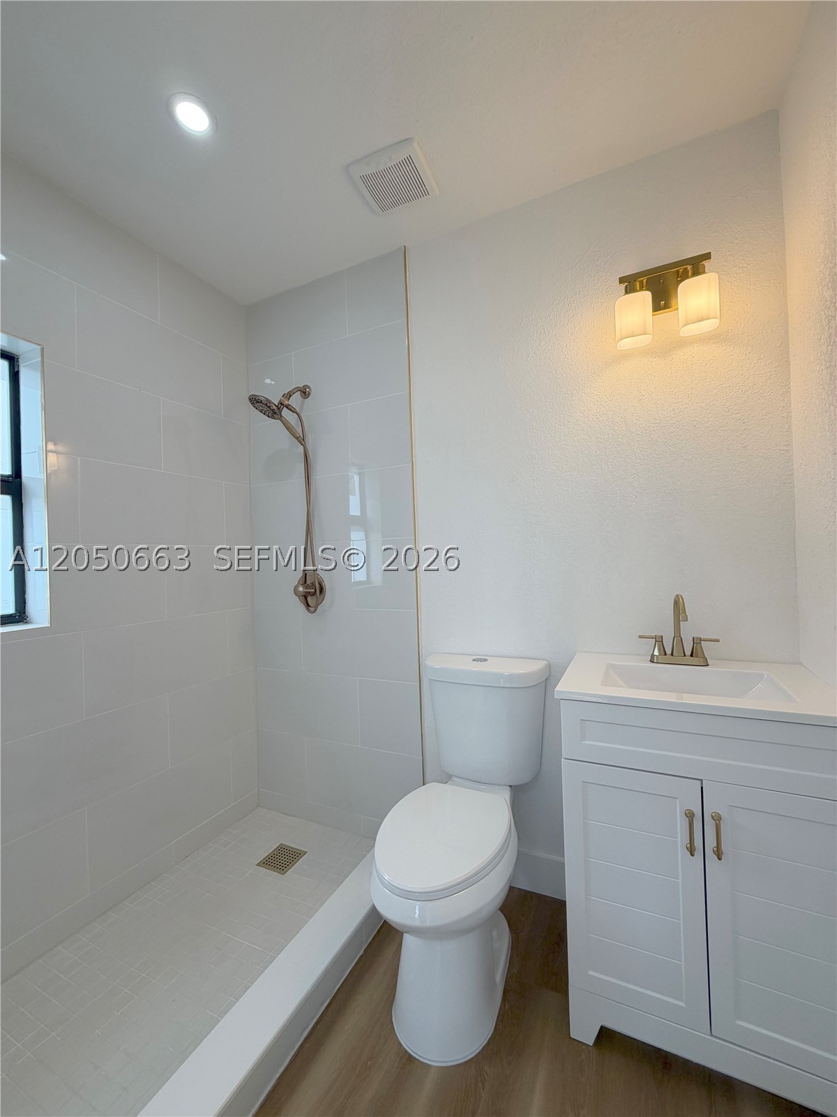 RICHMOND HEIGHTS - Residential